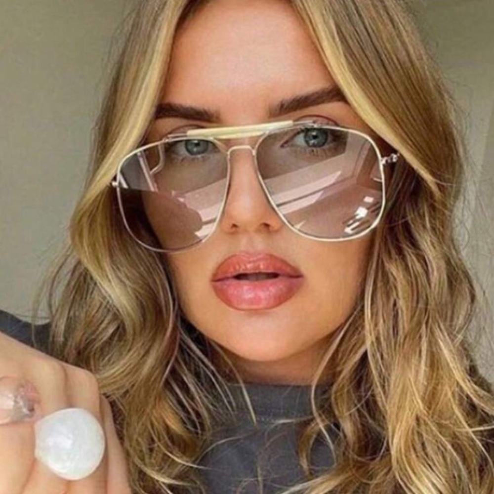 Aviator sunnies